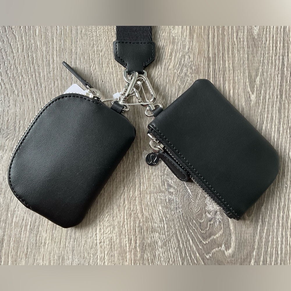 🍋LULULEMON Dual Pouch Wristlet Leather Alternative Black/Silver - Picture 3 of 10